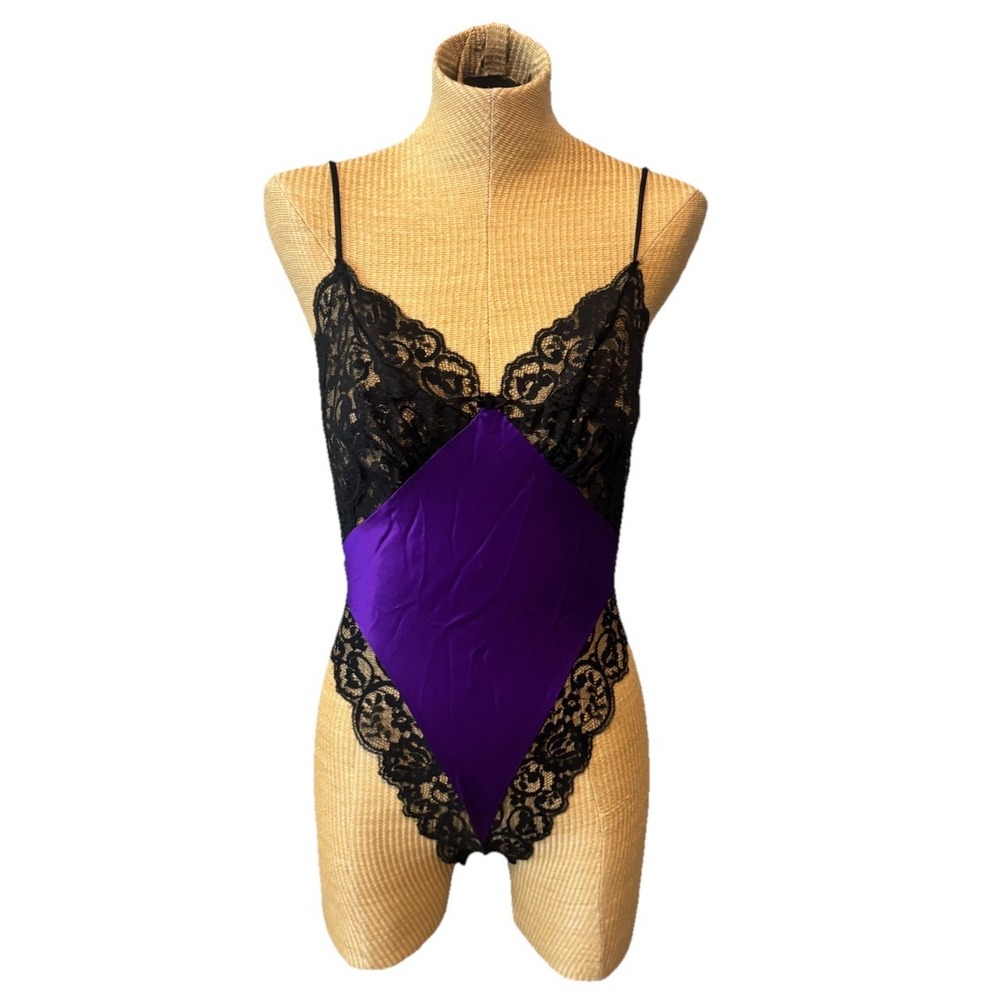 Vintage Shirley of Hollywood Lingerie Bodysuit Size Small Purple Black Lace Euc